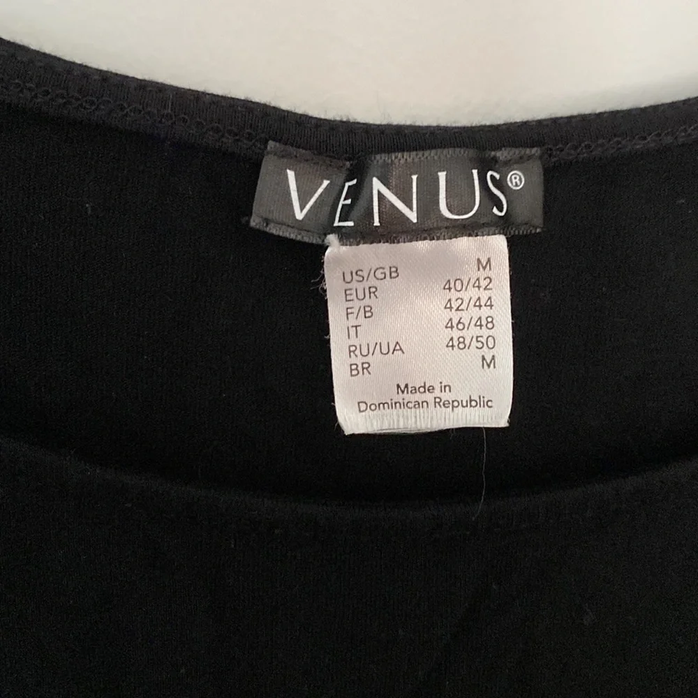 Venus stretchy black dress size M - Picture 2 of 4